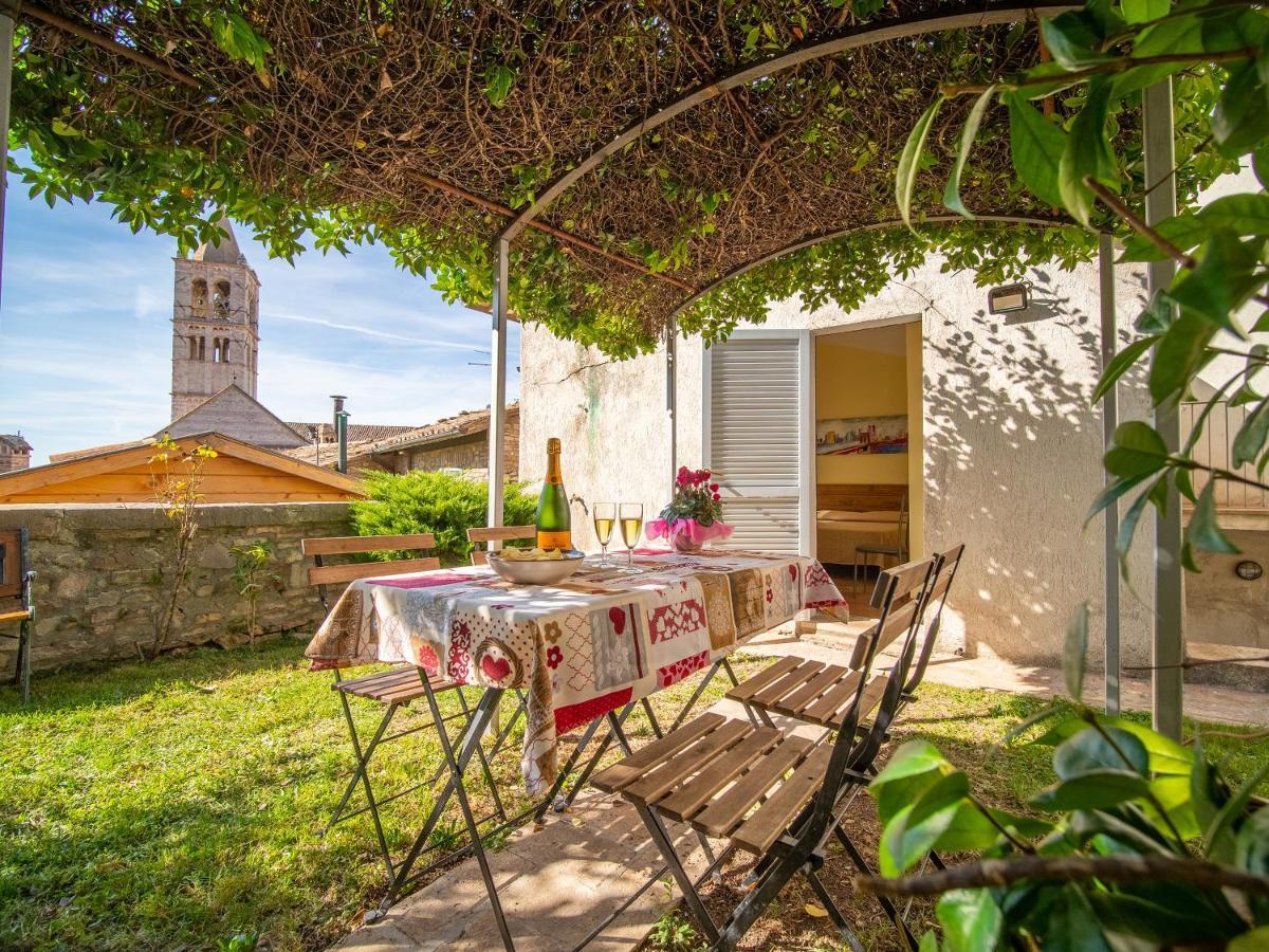 Terrazza Santa Chiara Assis Exterior foto